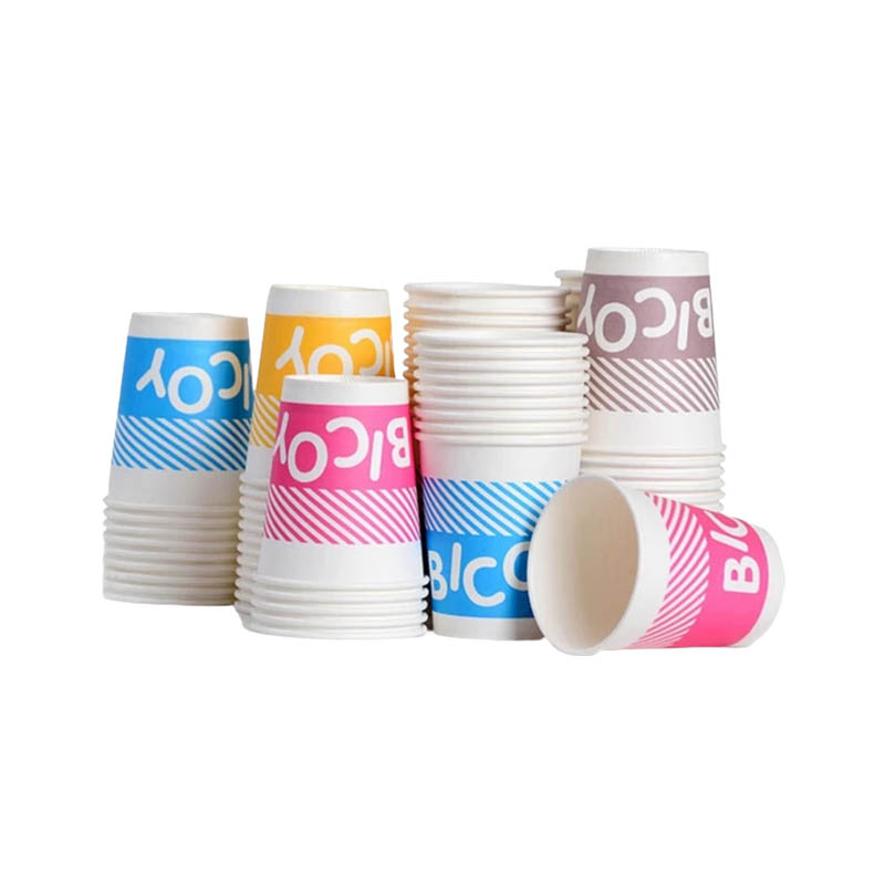 How can we reduce moiré patterns in gradient designs during the printing of paper cup products using color separation plate-making technology?